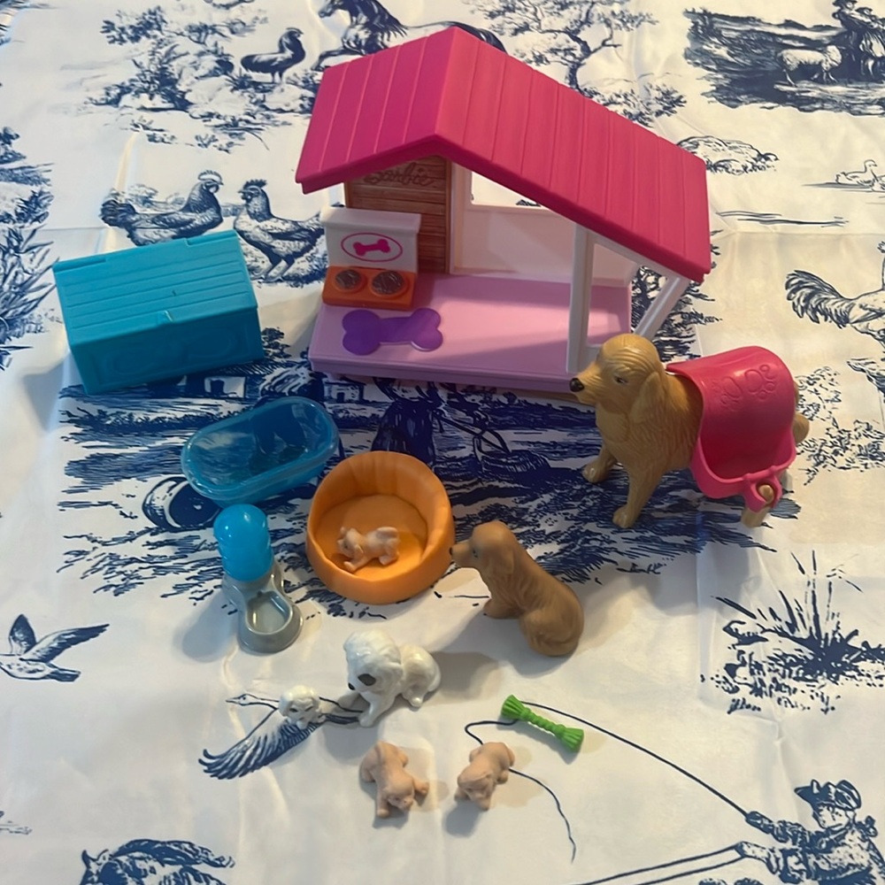 Barbie Pet Dog house 17 piece set